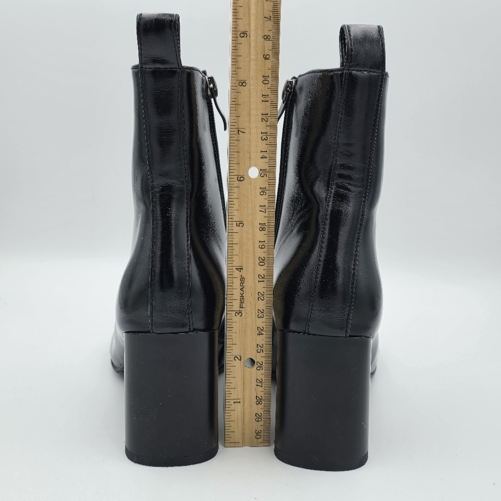 Like-new WetKiss Black Patent Block Heel Round Toe Ankle Booties, Women's Size 6 - Picture 8 of 16